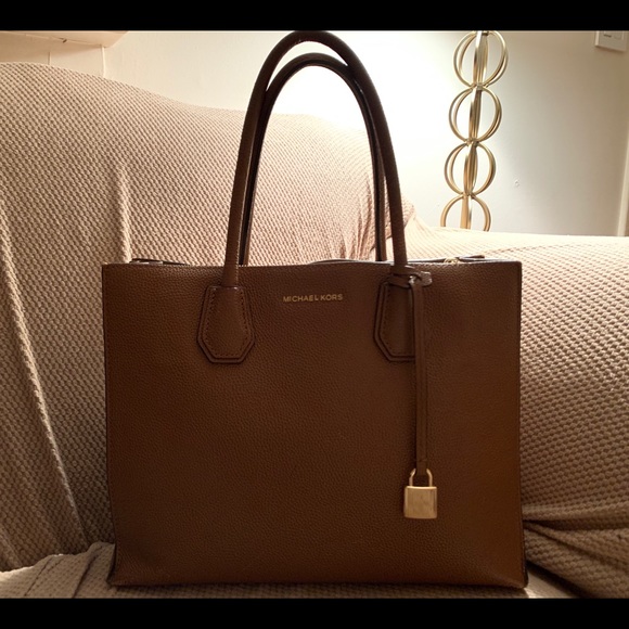 Michael Kors mercer tote - Picture 1 of 6